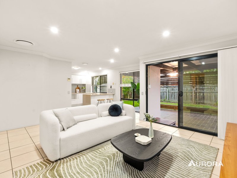 Photo - 42 Hillardt Street, Robertson QLD 4109 - Image 8