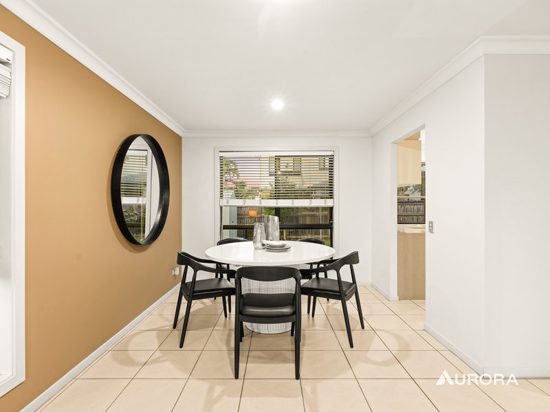 Photo - 42 Hillardt Street, Robertson QLD 4109 - Image 14