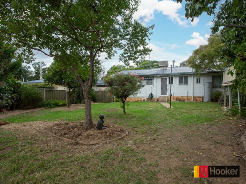 Photo - 42 Holland Street, South Tamworth NSW 2340 - Image 6