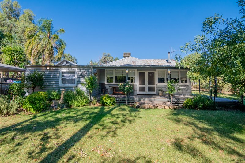 42 Holmes Road, Lake Rowan VIC 3727