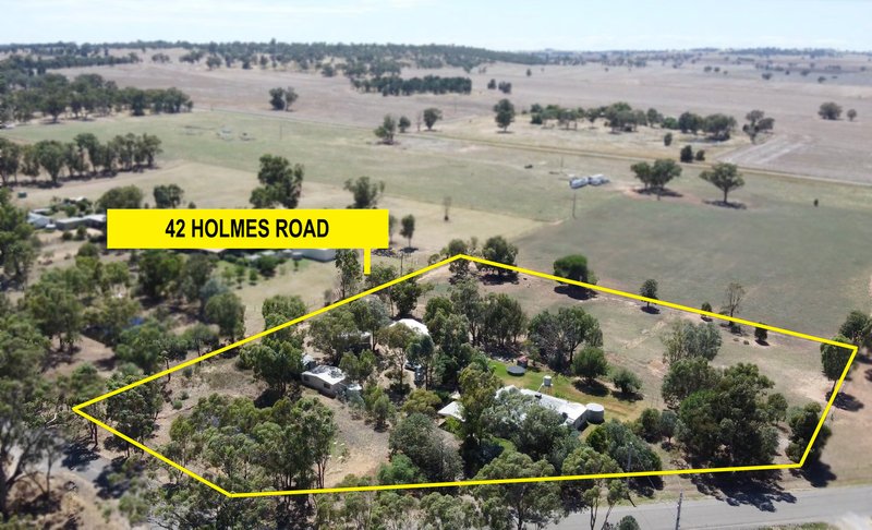 Photo - 42 Holmes Road, Lake Rowan VIC 3727 - Image 2