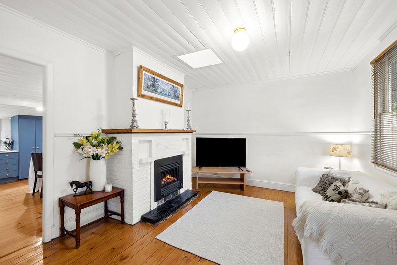 Photo - 42 Hutton Street, Kyneton VIC 3444 - Image 2