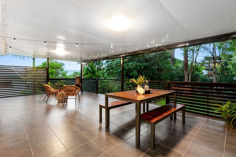 Photo - 42 Illawarra Street, Everton Hills QLD 4053 - Image 12