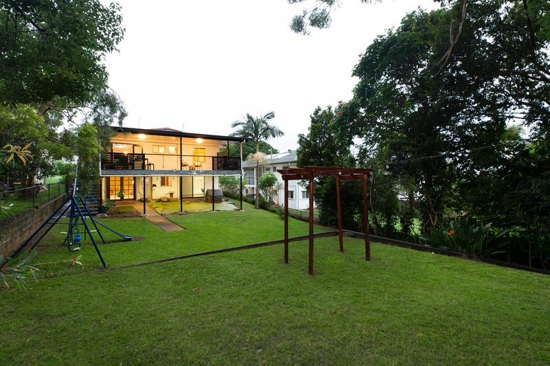 Photo - 42 Illawarra Street, Everton Hills QLD 4053 - Image 15