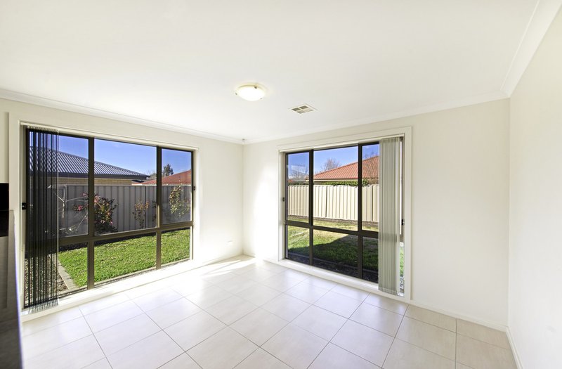 Photo - 42 Jeanne Young Circuit, Mckellar ACT 2617 - Image 4