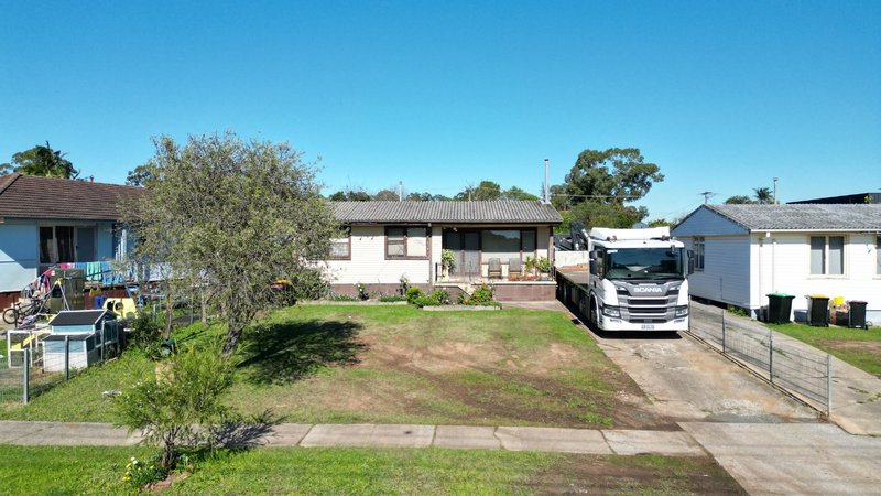 Photo - 42 Jindabyne Street, Heckenberg NSW 2168 - Image 1