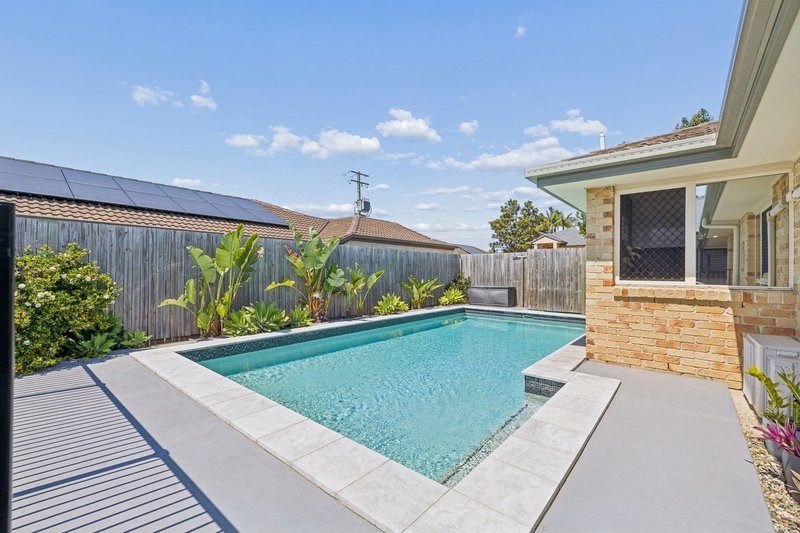 Photo - 42 Karelyn Drive, Joyner QLD 4500 - Image 2