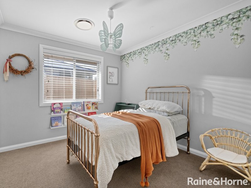 Photo - 42 Keane Drive, Kelso NSW 2795 - Image 11