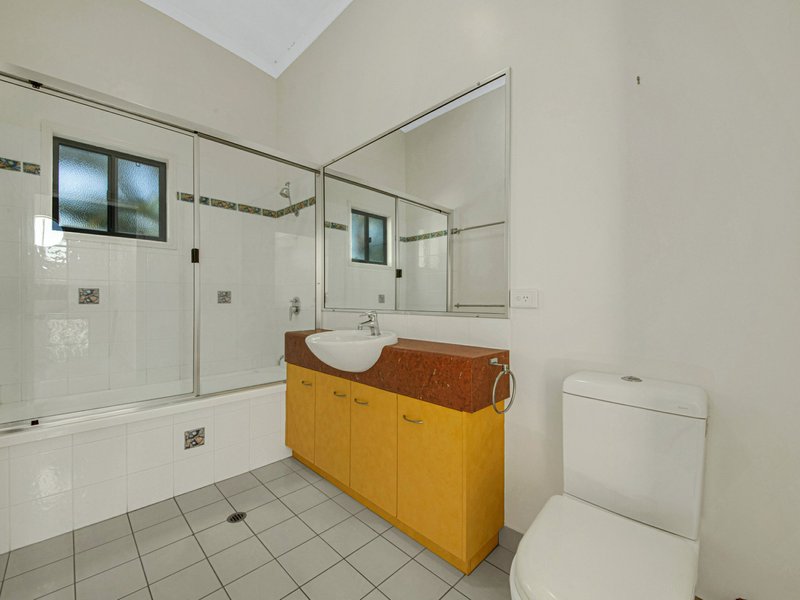 Photo - 42 Keating Street, Tannum Sands QLD 4680 - Image 12