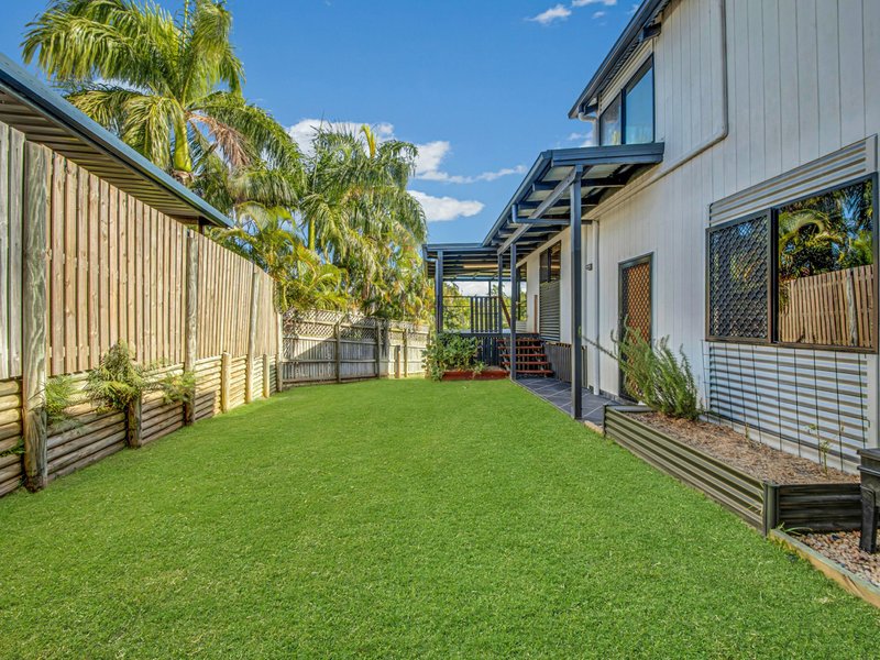 Photo - 42 Keating Street, Tannum Sands QLD 4680 - Image 15