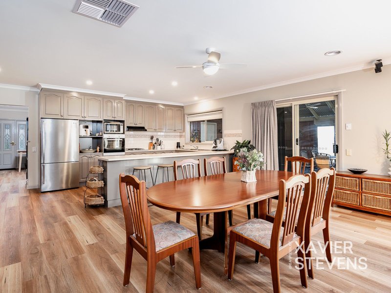 Photo - 42 King Richard Drive, Shepparton VIC 3630 - Image 7