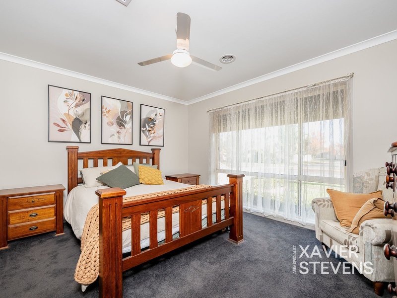 Photo - 42 King Richard Drive, Shepparton VIC 3630 - Image 11