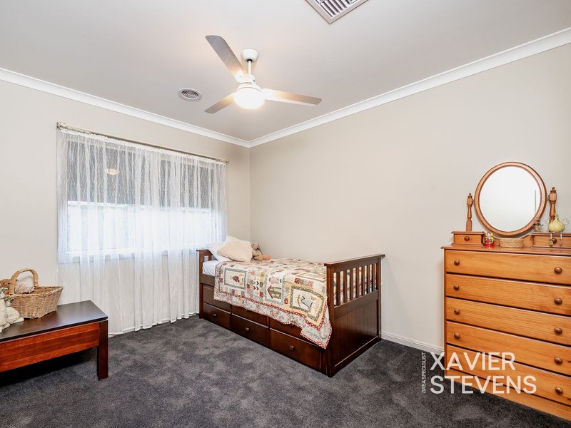 Photo - 42 King Richard Drive, Shepparton VIC 3630 - Image 13