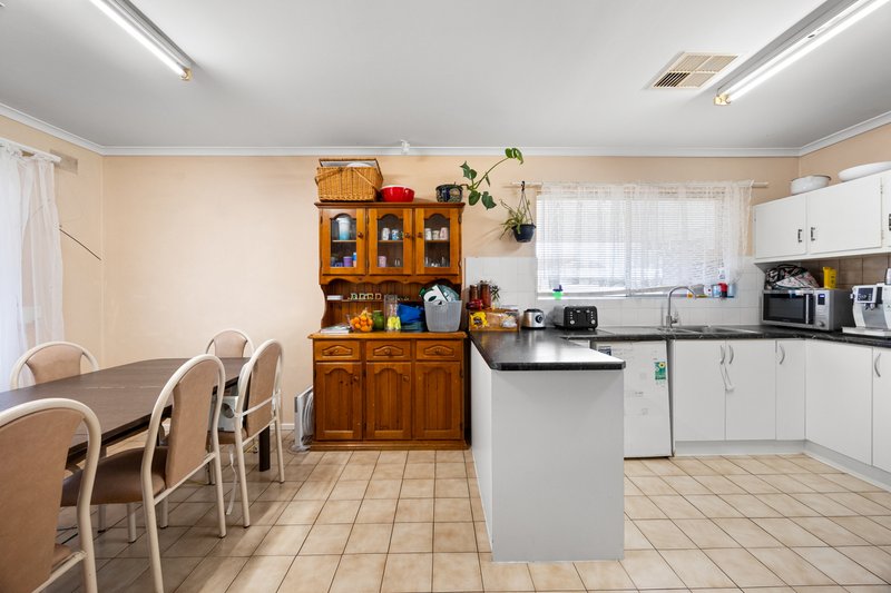 Photo - 42 Kings Road, Parafield SA 5106 - Image 7