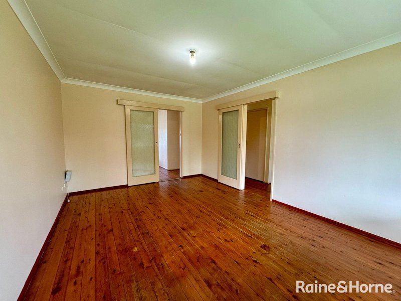 Photo - 42 Kingsclare Street, Leumeah NSW 2560 - Image 4