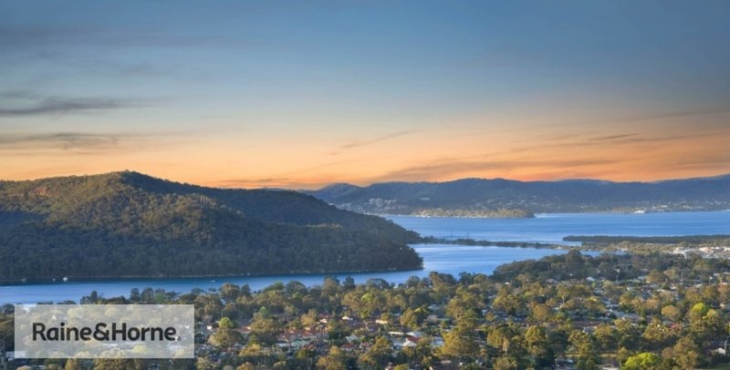 42 Kingsview Drive, Umina Beach NSW 2257