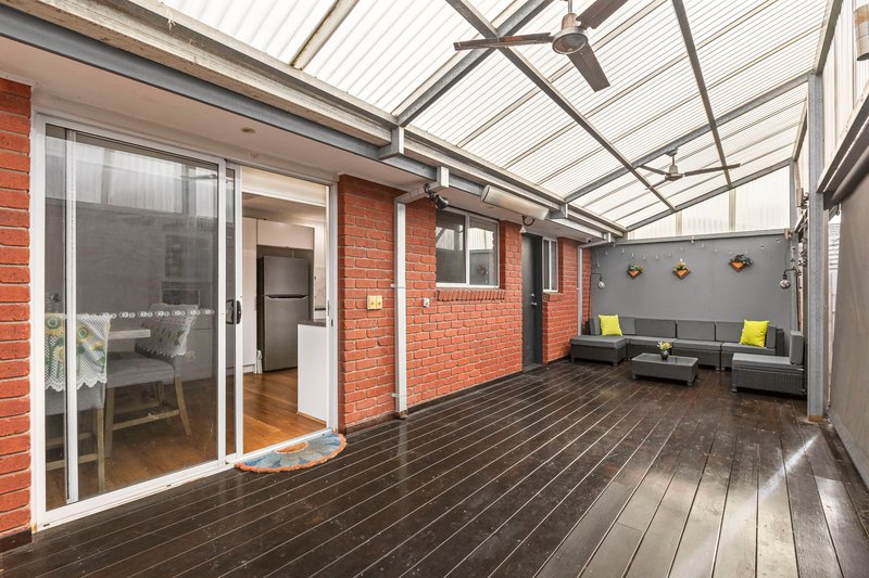 Photo - 42 Kinrade Street, Hughesdale VIC 3166 - Image 9