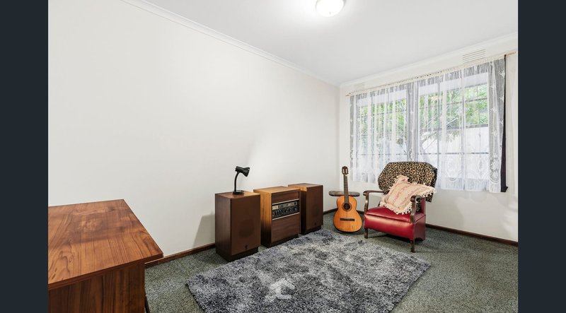 Photo - 42 Kumala Road, Bayswater VIC 3153 - Image 6