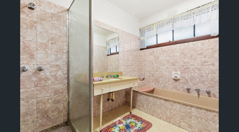 Photo - 42 Kumala Road, Bayswater VIC 3153 - Image 9