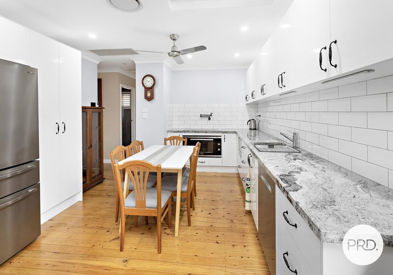 Photo - 42 Kundle Street, Dapto NSW 2530 - Image 3