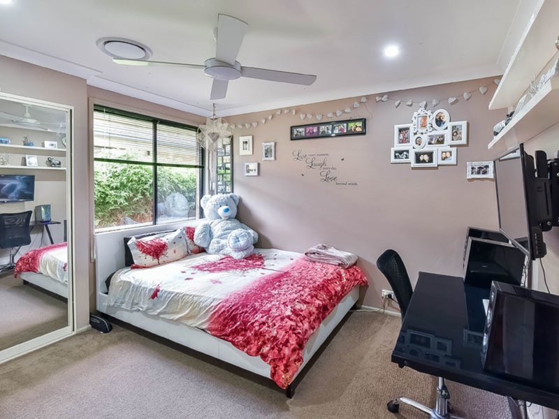 Photo - 42 Kurrajong Circuit, Mount Annan NSW 2567 - Image 8