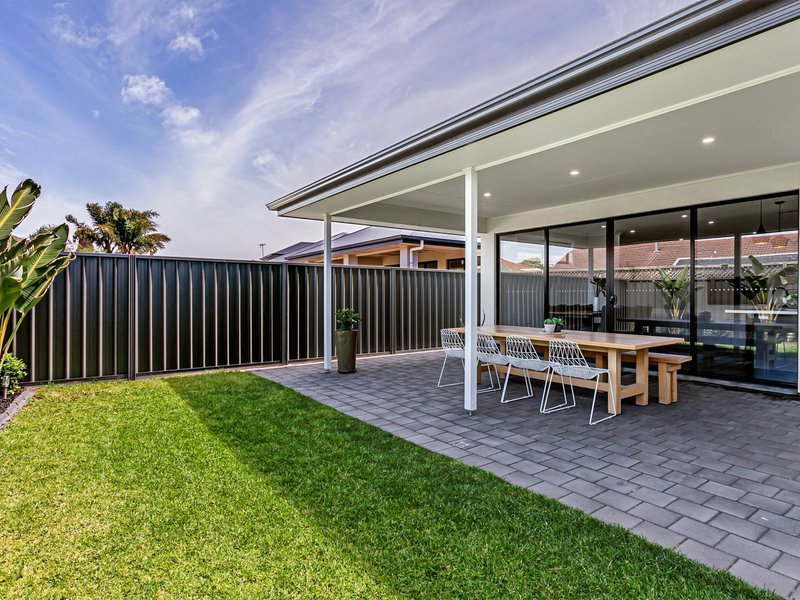 Photo - 42 Lambert Avenue, West Lakes Shore SA 5020 - Image 22