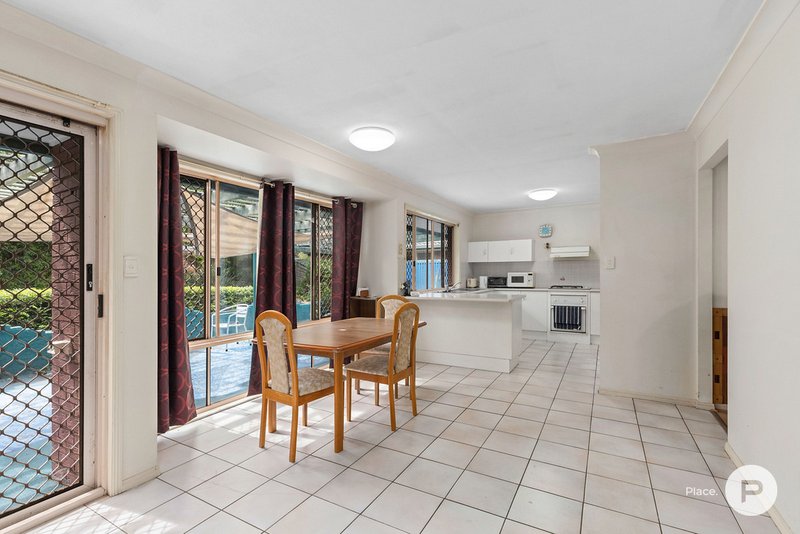 Photo - 42 Lanata Crescent, Forest Lake QLD 4078 - Image 5