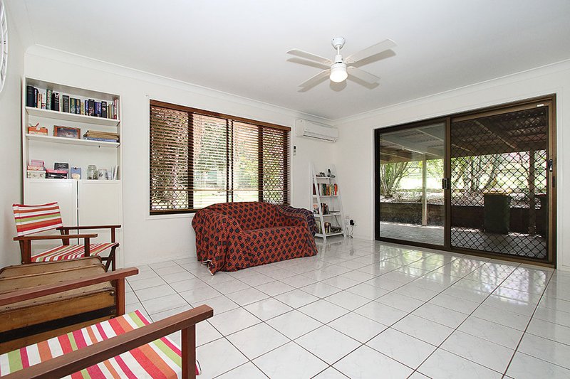 Photo - 42 Langlands Street, Chuwar QLD 4306 - Image 8