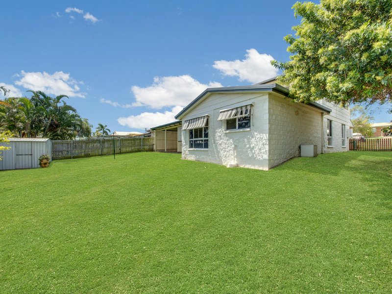 Photo - 42 Latrobe Street, Tannum Sands QLD 4680 - Image 15