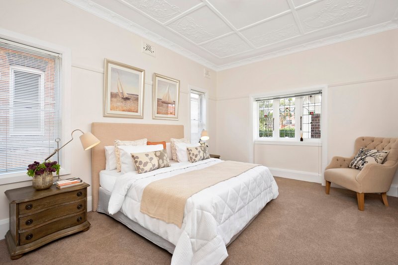 Photo - 42 Laurel Street, Willoughby NSW 2068 - Image 7