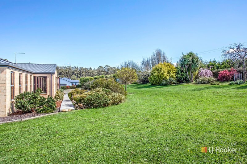 Photo - 42 Lennah Drive, Wynyard TAS 7325 - Image 2