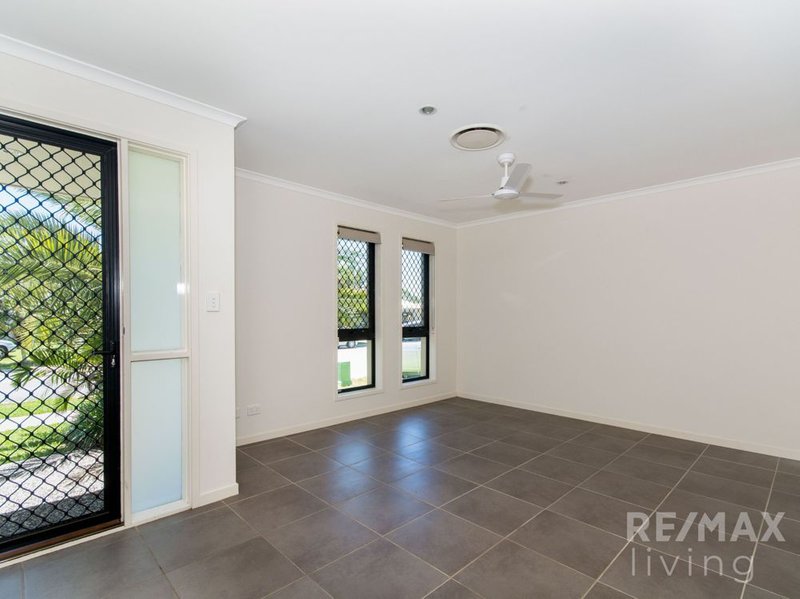 Photo - 42 Lennon Boulevard, Narangba QLD 4504 - Image 7