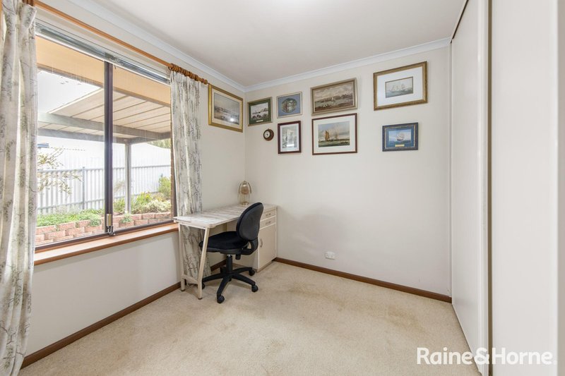 Photo - 42 Leonard Road, Morphett Vale SA 5162 - Image 11