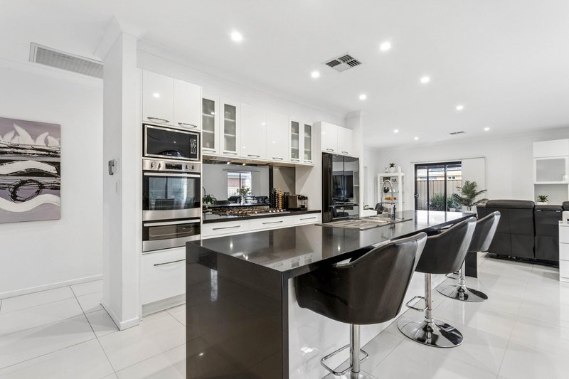 Photo - 42 Light Avenue, Munno Para SA 5115 - Image 5