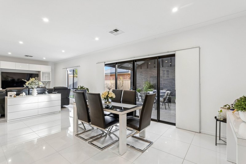 Photo - 42 Light Avenue, Munno Para SA 5115 - Image 8