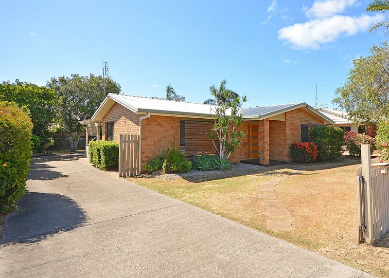 42 Limpus Street, Urangan QLD 4655