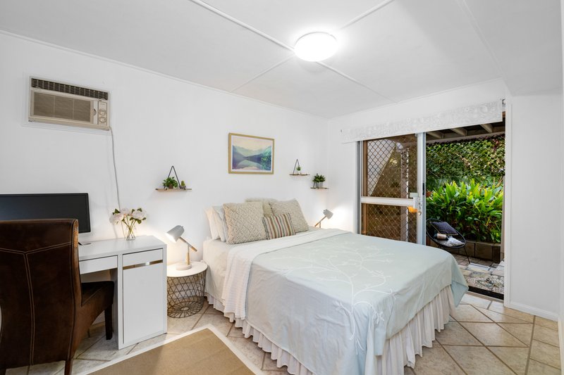 Photo - 42 Lockyer Street, Camp Hill QLD 4152 - Image 18