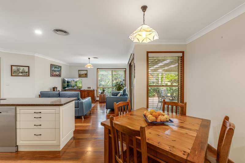 Photo - 42 Lorraine Crescent, Centenary Heights QLD 4350 - Image 6