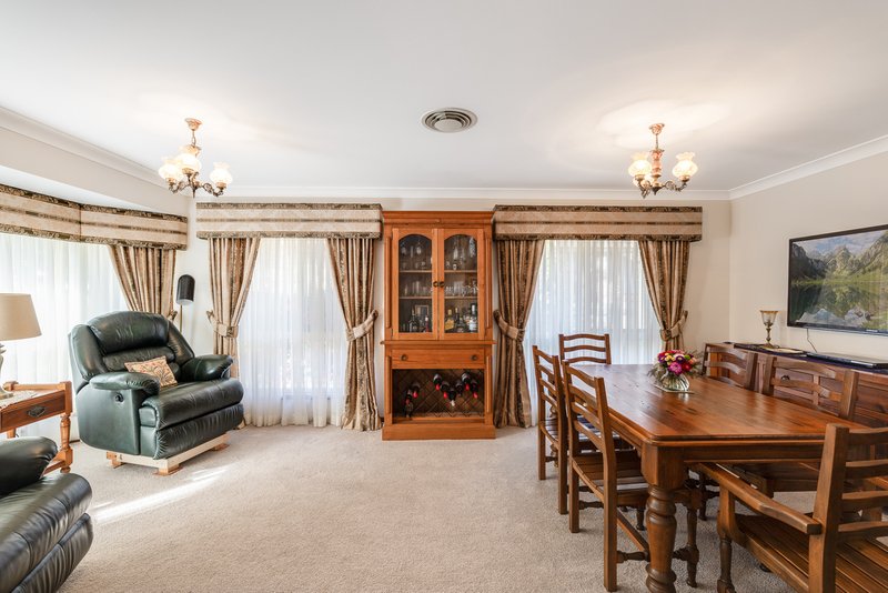 Photo - 42 Lorraine Crescent, Centenary Heights QLD 4350 - Image 8
