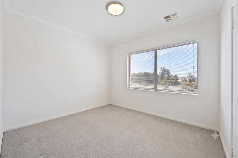 Photo - 4/2 Louvre Way, Baldivis WA 6171 - Image 14