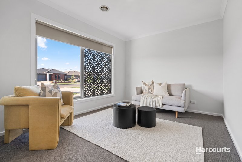 Photo - 42 Madden Boulevard, Tarneit VIC 3029 - Image 6