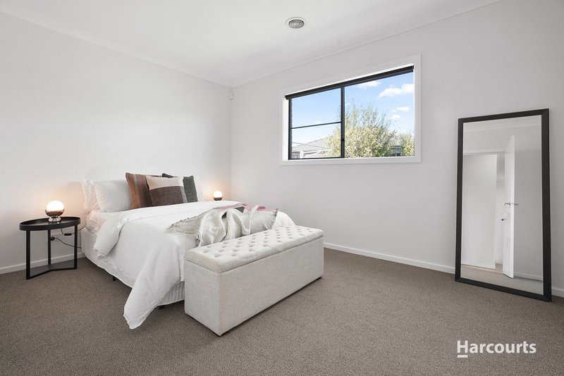 Photo - 42 Madden Boulevard, Tarneit VIC 3029 - Image 7