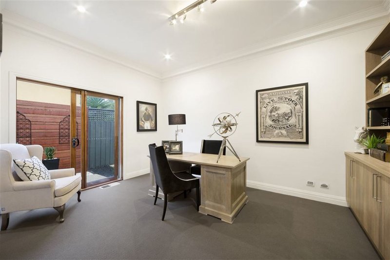 Photo - 42 Madeline Street, Glen Waverley VIC 3150 - Image 11