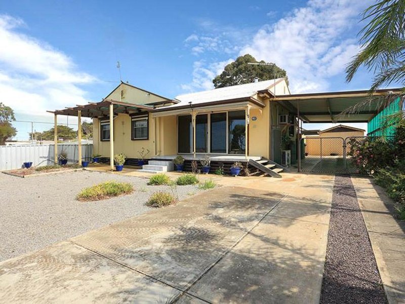 Photo - 42 Main Coast Road, Pine Point SA 5571 - Image 4