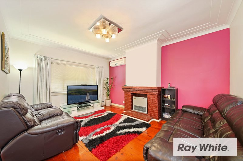 Photo - 42 Maranoa Street, Auburn NSW 2144 - Image 2