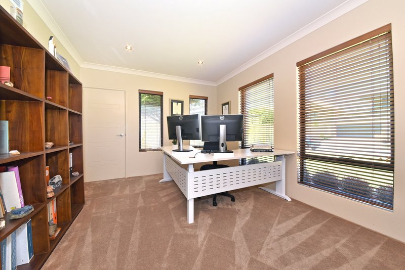 Photo - 42 Mariners View, Mindarie WA 6030 - Image 5