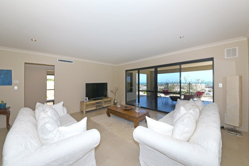 Photo - 42 Mariners View, Mindarie WA 6030 - Image 9