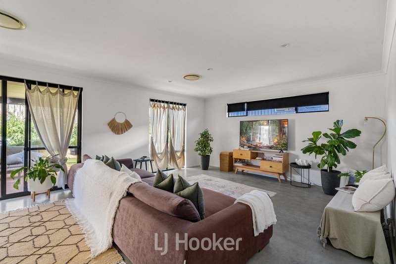 Photo - 42 Martingale Drive, Dunsborough WA 6281 - Image 3