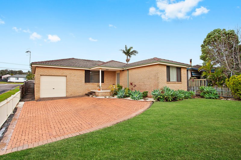 42 Maxwell Avenue, Gorokan NSW 2263