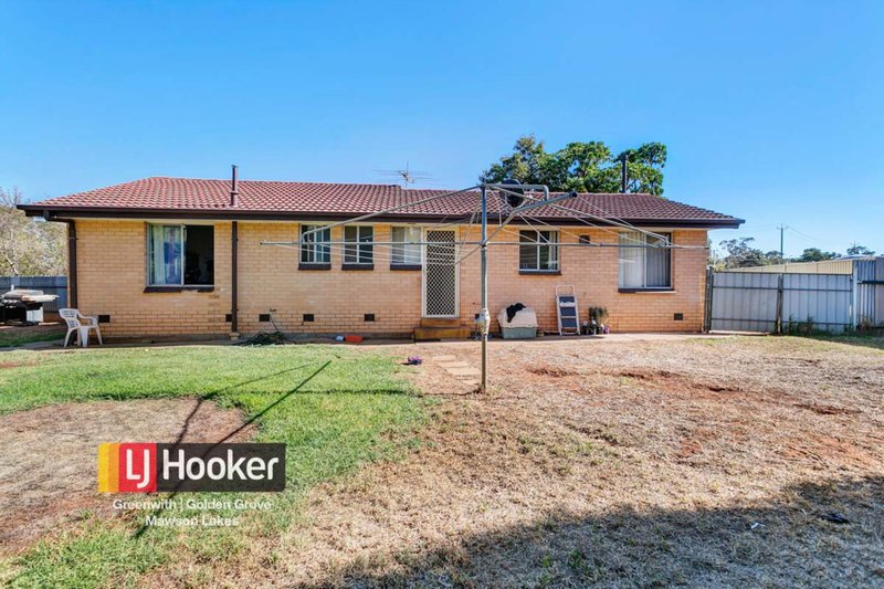 Photo - 42 Mckenzie Road, Elizabeth Downs SA 5113 - Image 11